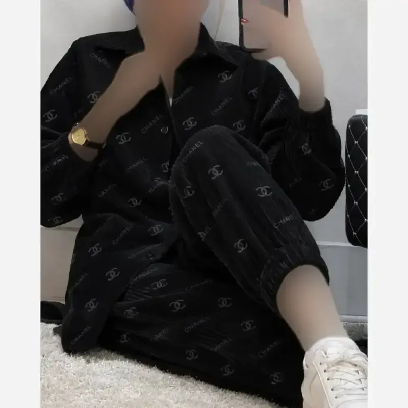 ست مانتو شلوار مخمل کبریتی مشکی فری سایز زنانه