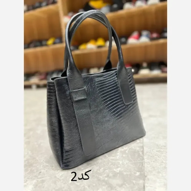 کیف آلاله چرم طبیعی گاوی ابعاد 30 در 23 سانتی متر
